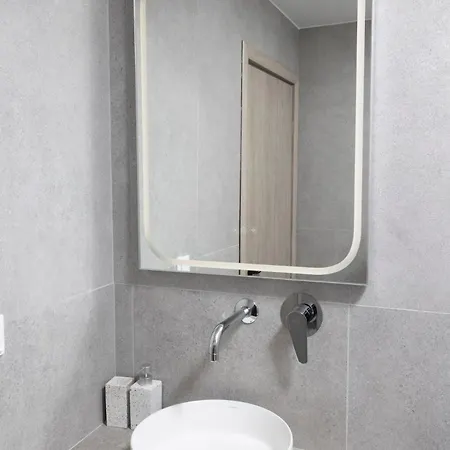 Apartment Paula Luxury Living By The Sea *